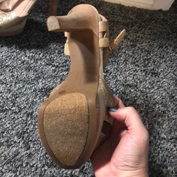 Gold Jessica Simpson heeled sandals - Picture 3 of 4